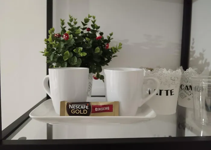 Alojamento de Acomodação e Pequeno-almoço Niluna Nápoles