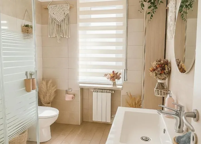 Alojamento de Acomodação e Pequeno-almoço Niluna 4*